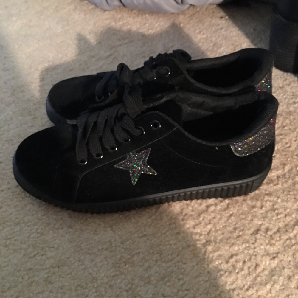Black sparkly creeper shoes